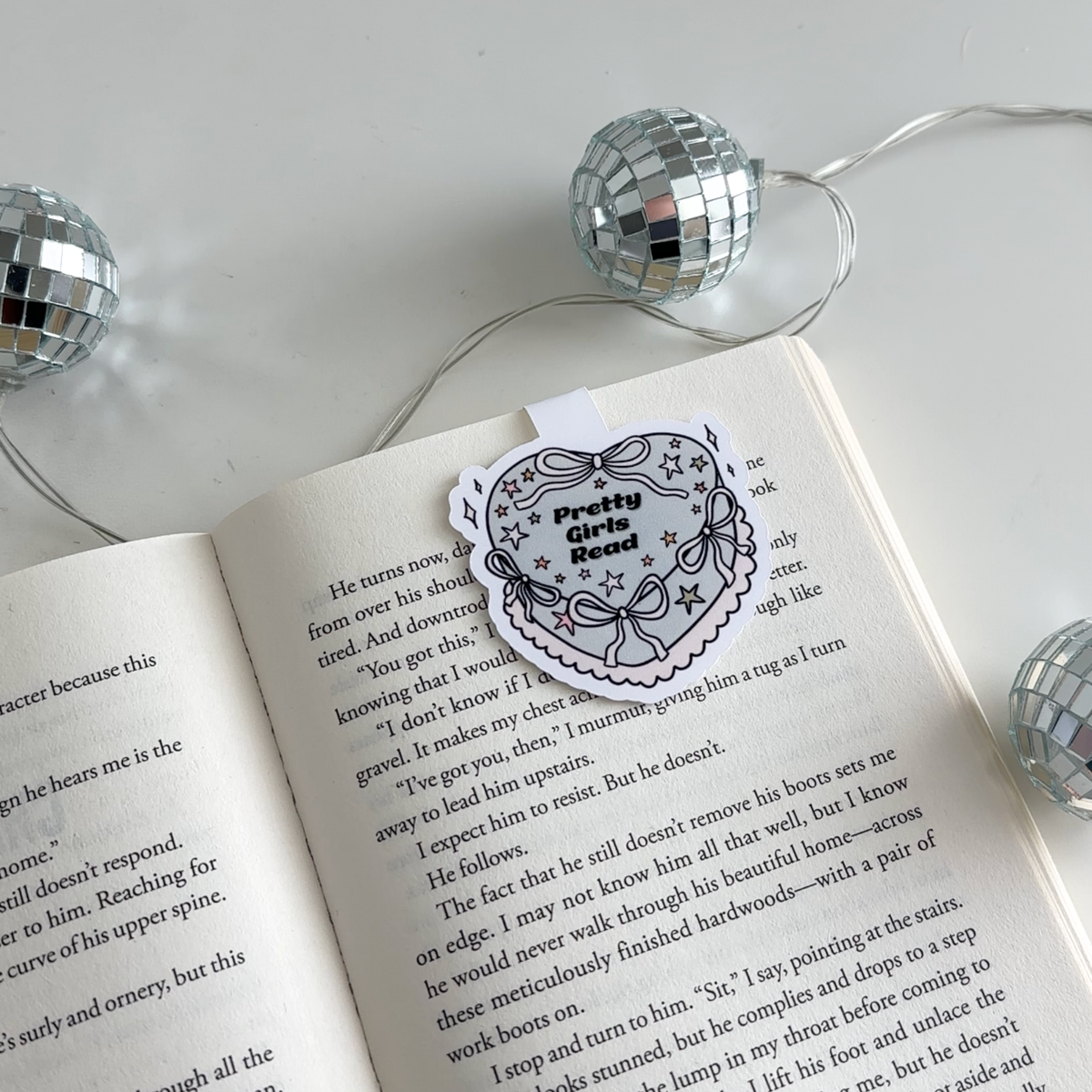 Pretty Girls Read Magnetic Bookmark